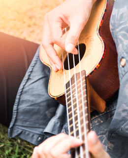 spieltechniken-Klein-Ukulele